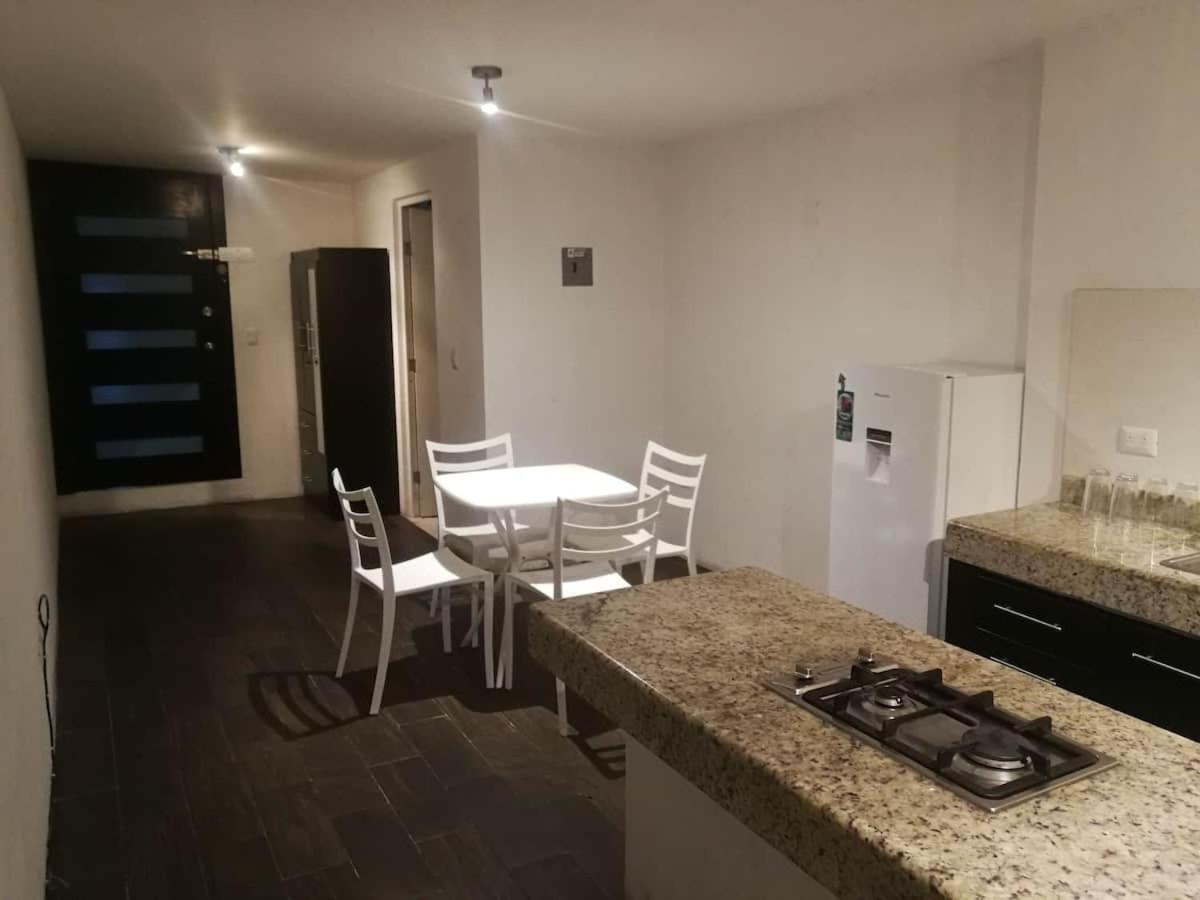 Апартаменты Exelentes Departamentos Y Lofts En El Centro De La Ciudad De Тесьютлан Экстерьер фото